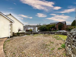 Photo 8- click for photo gallery